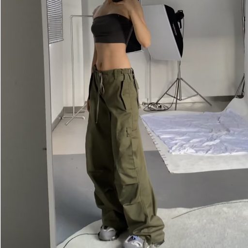 Vintage Style Womens Cargo Pants with Multiple Pockets Loose Fit Drawstring Cuffs Casual Trousers for Everyday Wear Wholesale